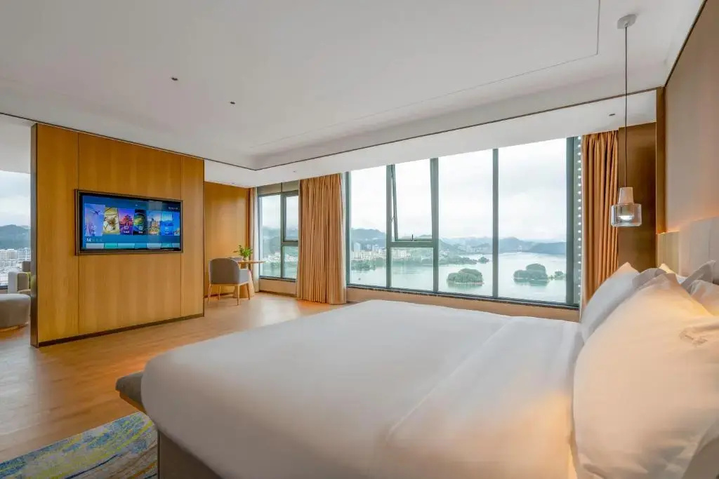 Holiday Inn One Thousand Island Lake by IHG