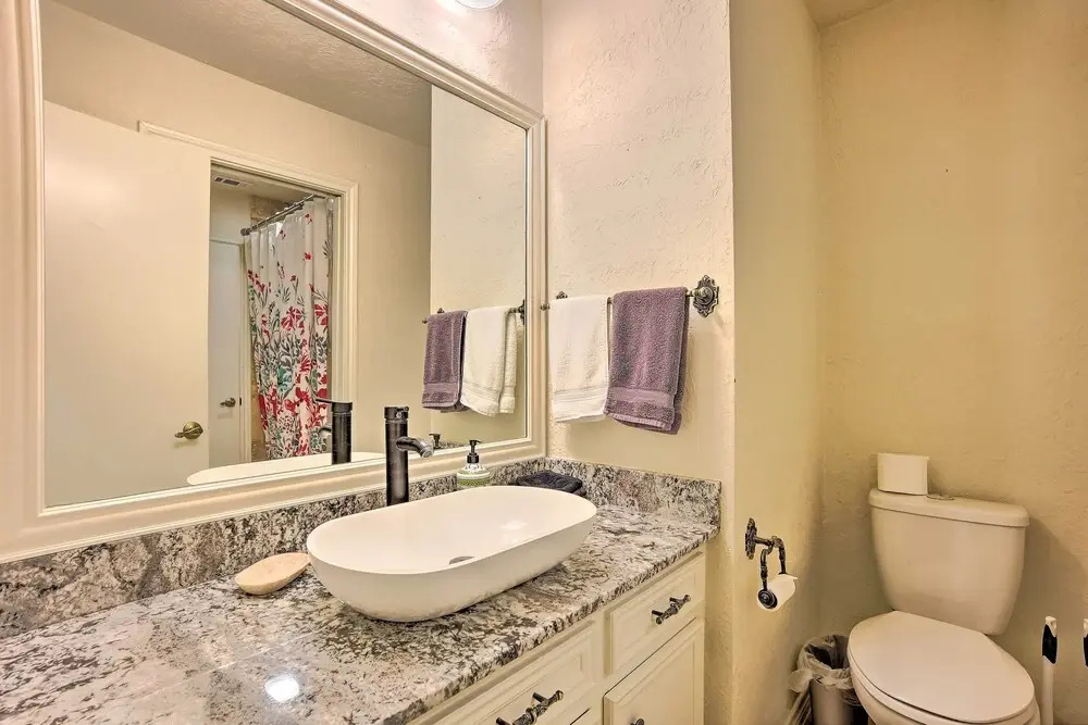 Modern Lake Conroe House w/ Lakefront Park & Deck!