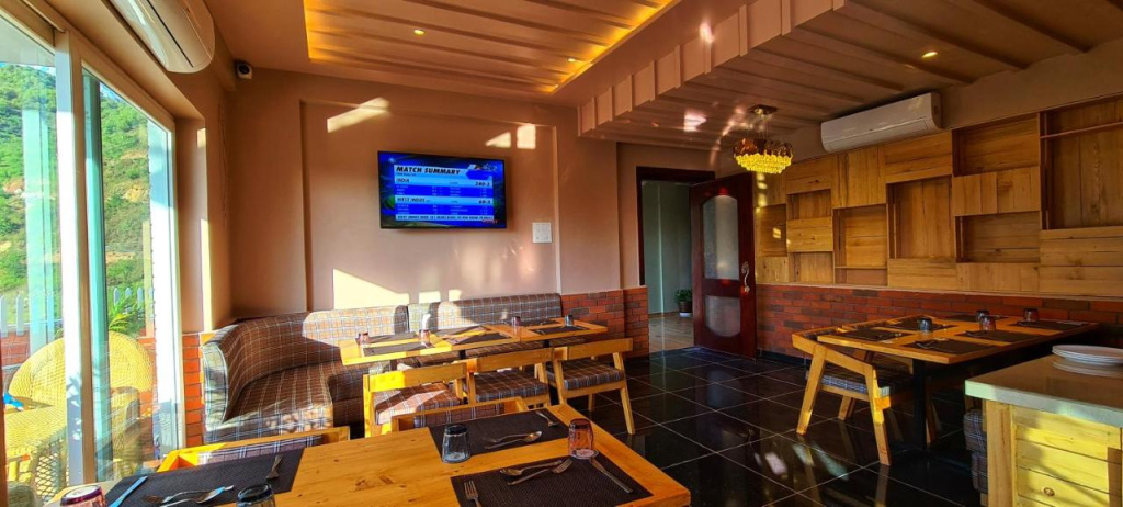 juSTa Birding Resort & Spa - Best Dhauladhar View Resort