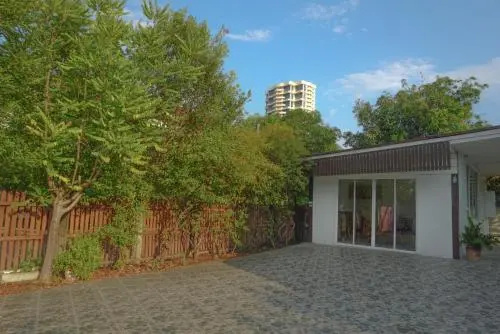 Corner house