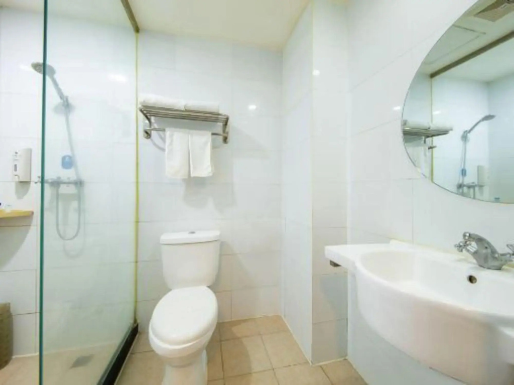 Yiju Hotel (Xi'an Aerospace City Subway Station Branch)