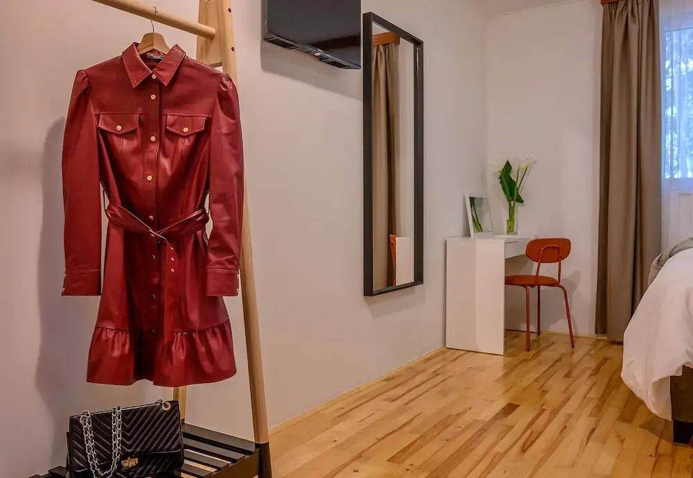 Yellow house with private parking