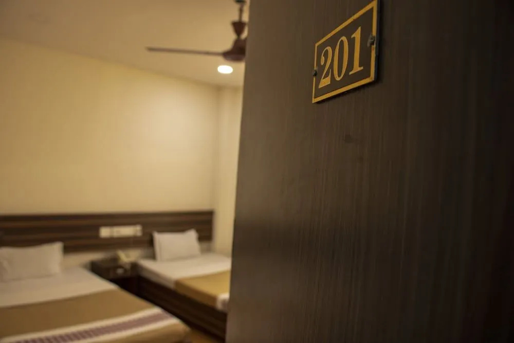 Hotel Nava Yug