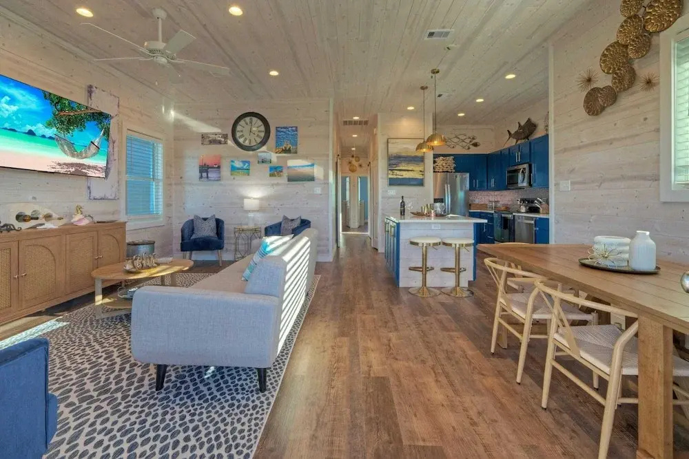 Sleeps 20 2 Homes w/ Beach Boardwalk Access, Water Canal Views, & Priv Pools