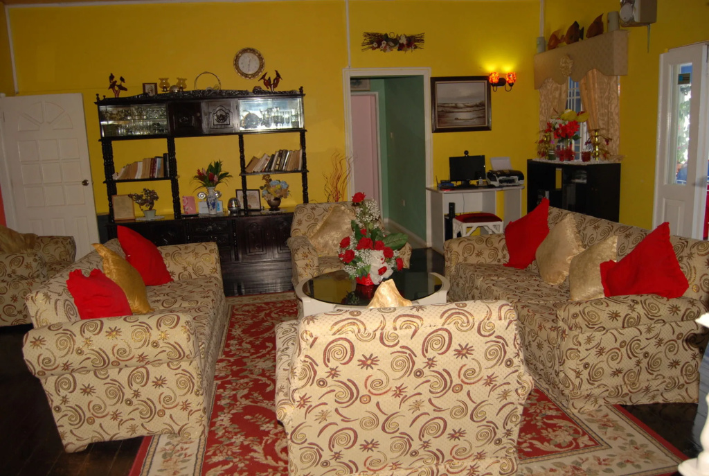 Pink Hibiscus Bed and Breakfast