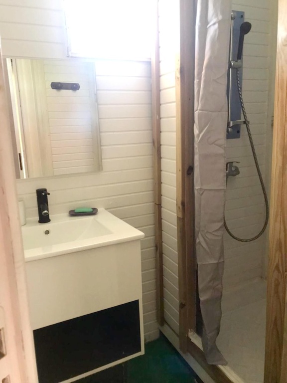 Bungalow With 3 Bedrooms in Trois-rivières, With Wonderful Mountain View, Private Pool, Enclosed Garden