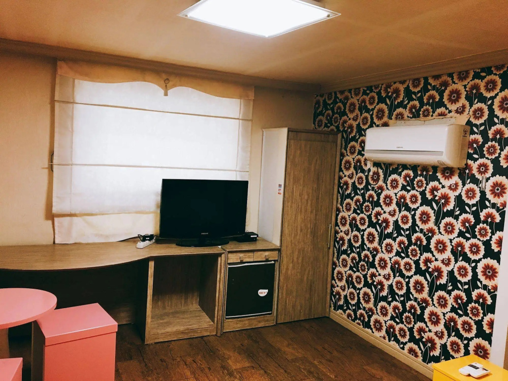 EG Residence