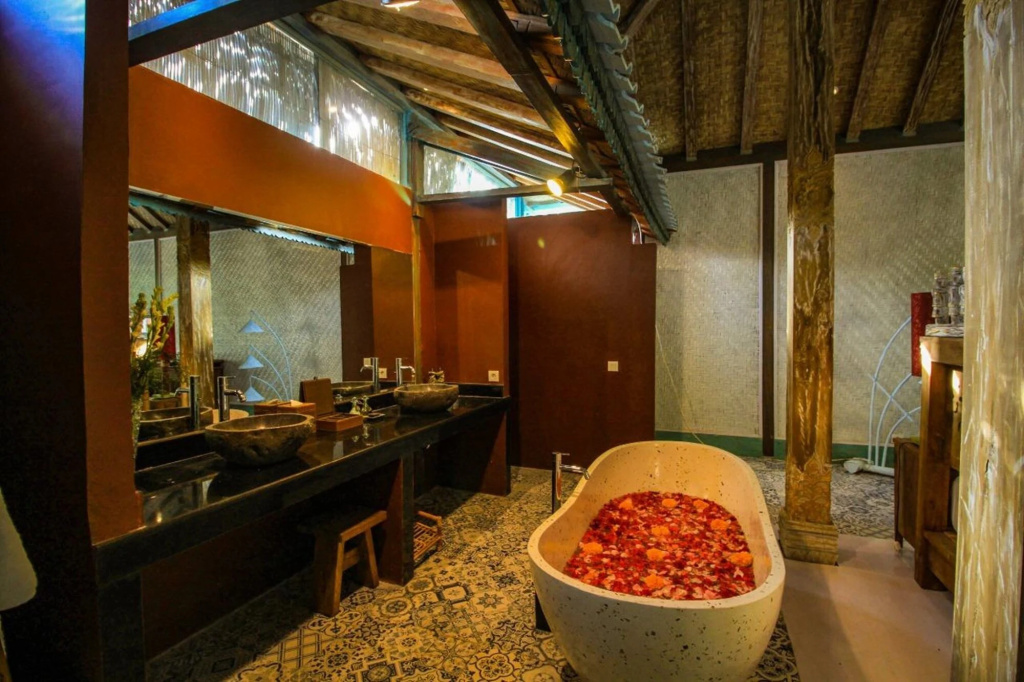 Kupu Kupu Jimbaran Beach Hotel & Spa by L’Occitane