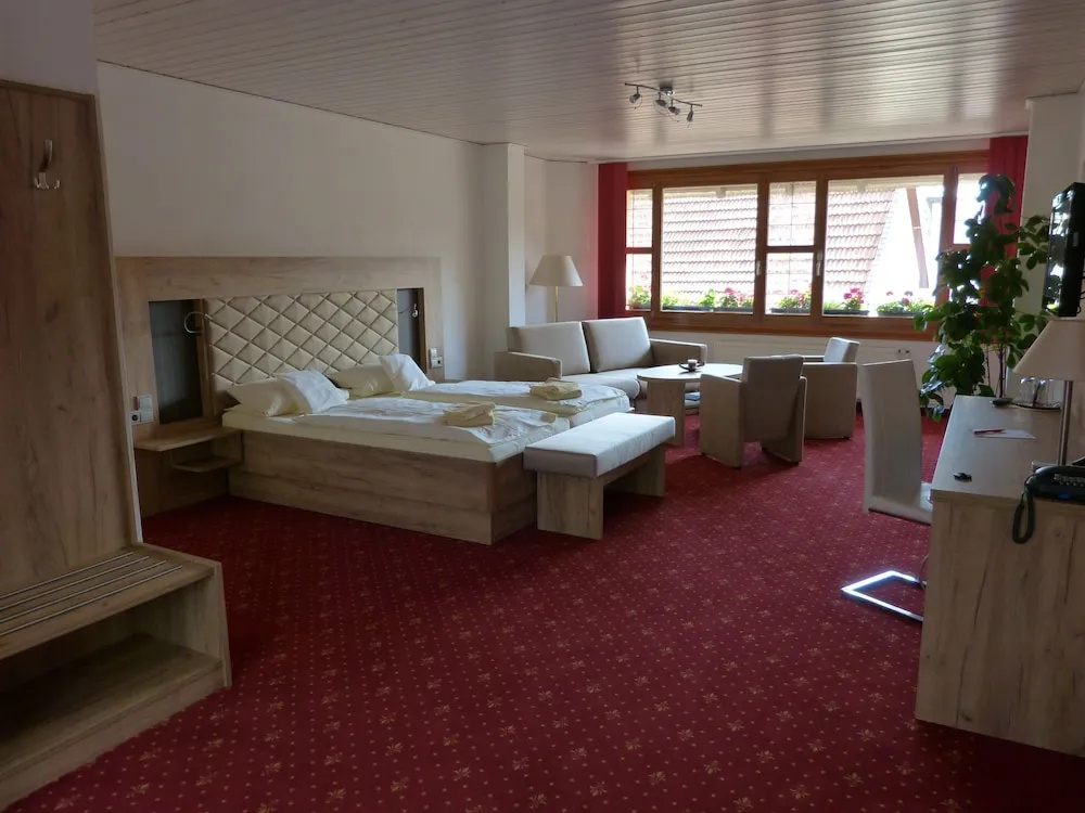 Ferienhotel Wolfsmhle