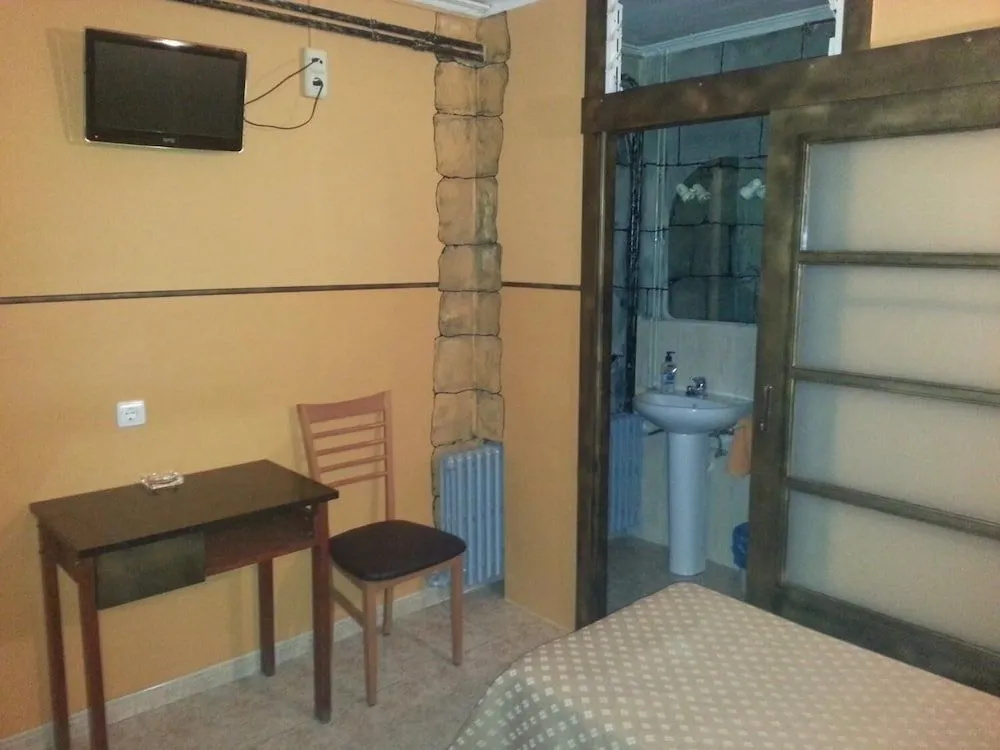 Hostal Isla Cristina Mataro