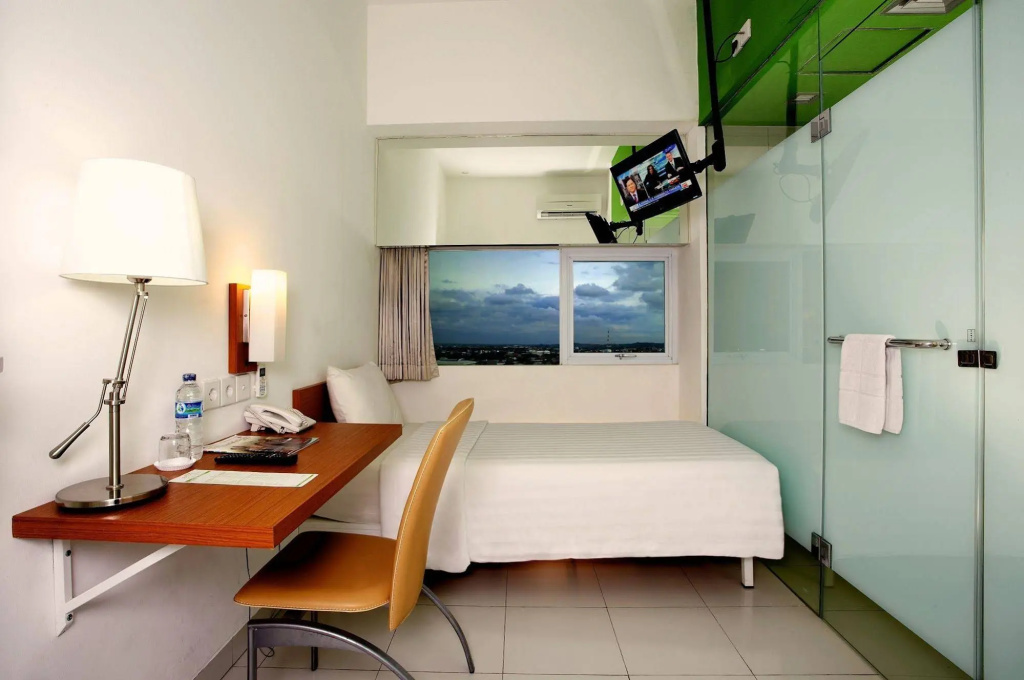 Whiz Hotel Semarang