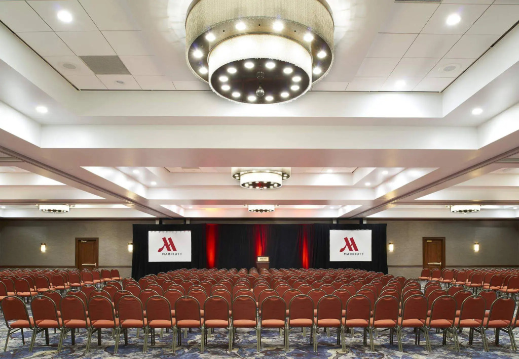 Marriott St. Louis West