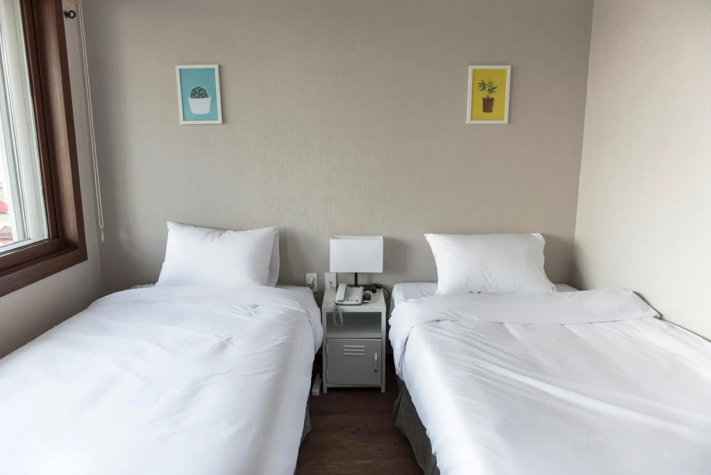 Check Inn Hotel Jeju