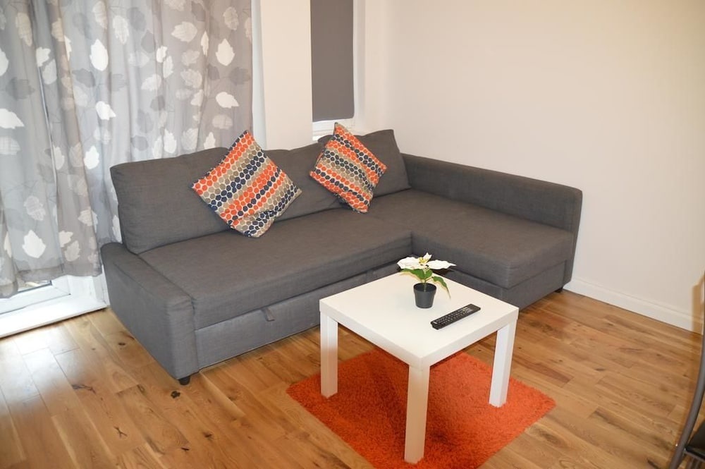 London Bridge Apartment