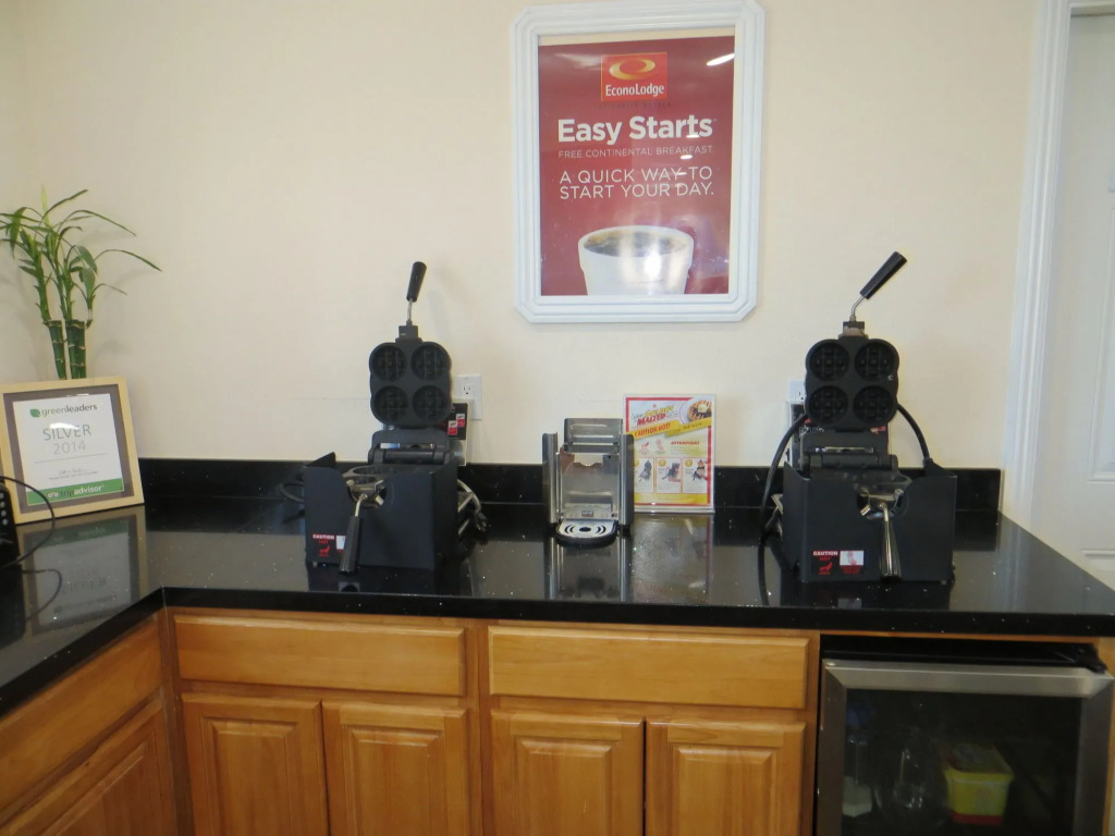 Beachway Inn and Suites