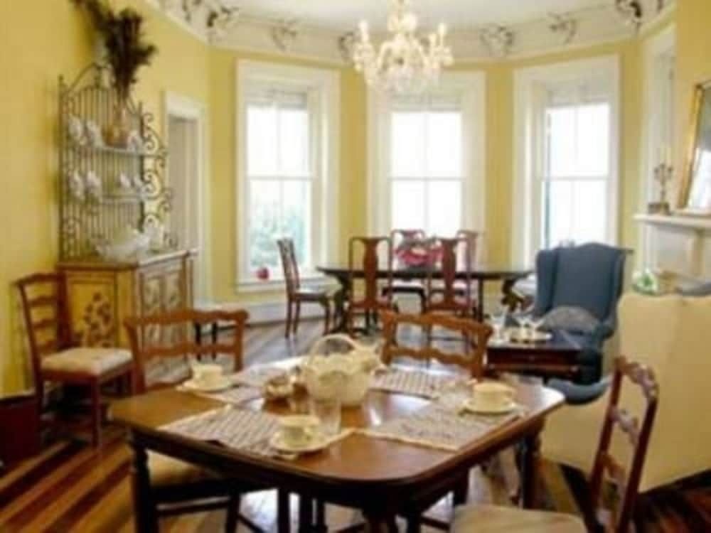 Rockwood Manor