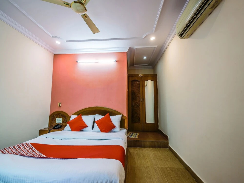 OYO 13935 Hotel Shree Celebration