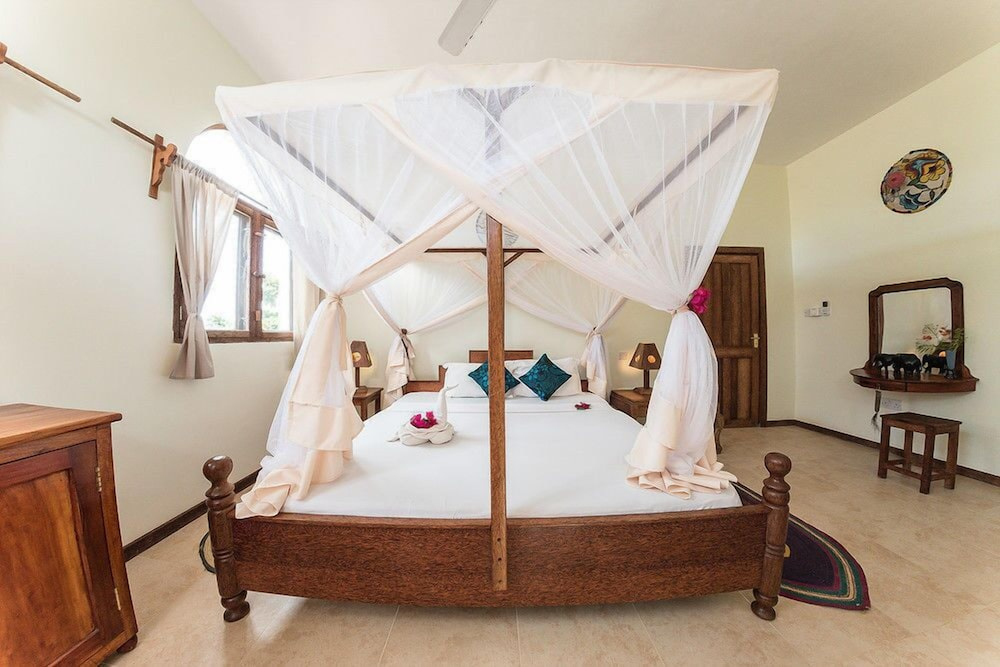 Sand Bank View Hotel