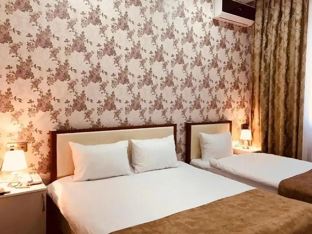 North West Hotel