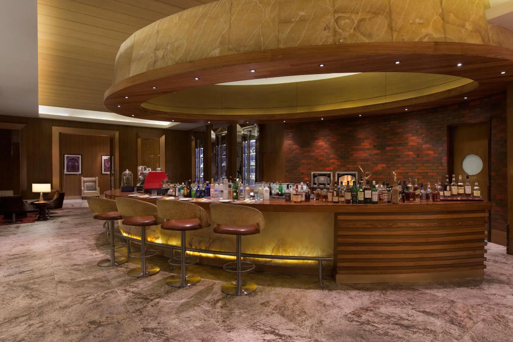 Sheraton Grand Bangalore Hotel at Brigade Gateway