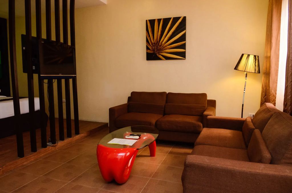 Sun City Suites