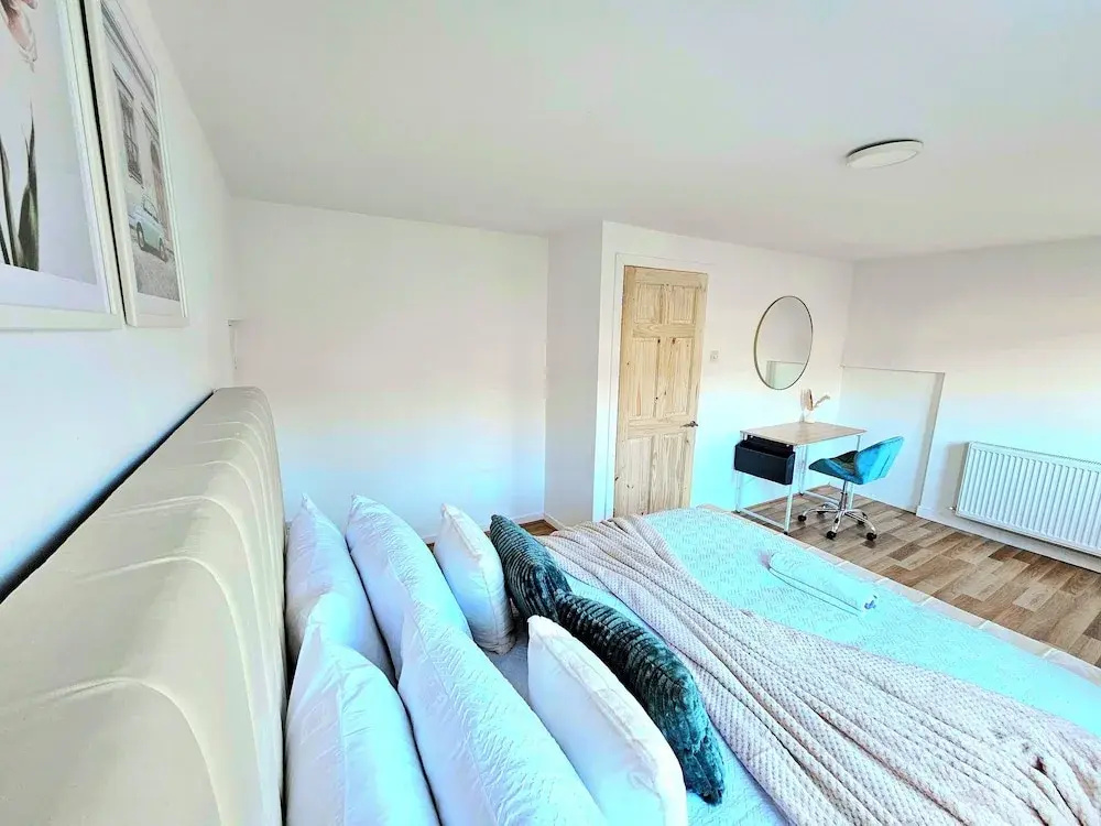 Spacious Haven with Free Parking