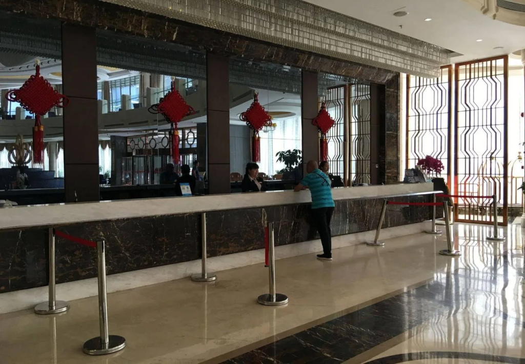 Spring Dream Hotel