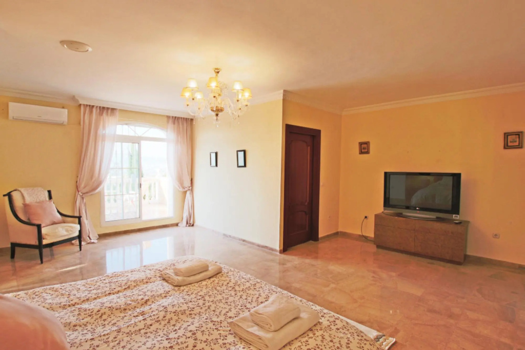 TESS Villa Paradise