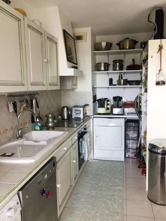 Apartment with One Bedroom in Aix-En-Provence, with Wonderful City View, Furnished Terrace And Wifi - 25 Km From the Beach