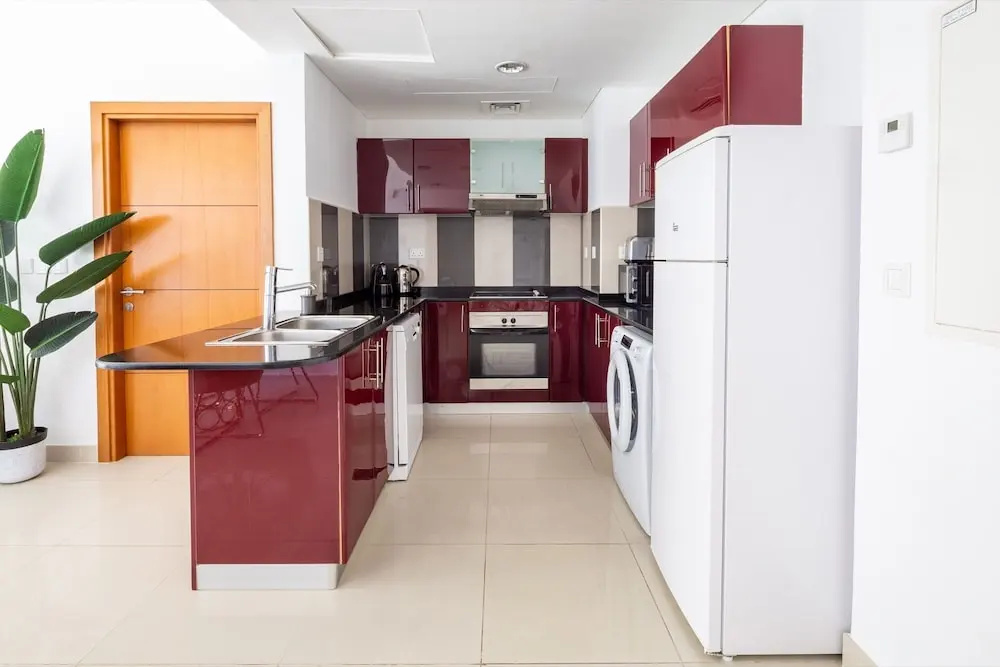 Elegant and Functional 2BR in Marina - Sleeps 5!