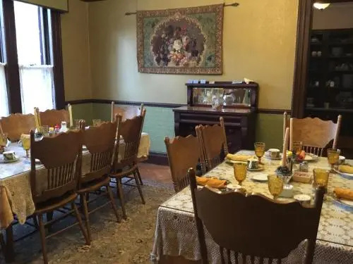 Amherst Inn