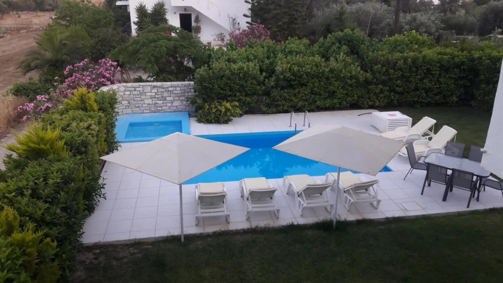"Villa Kanavos" apts
