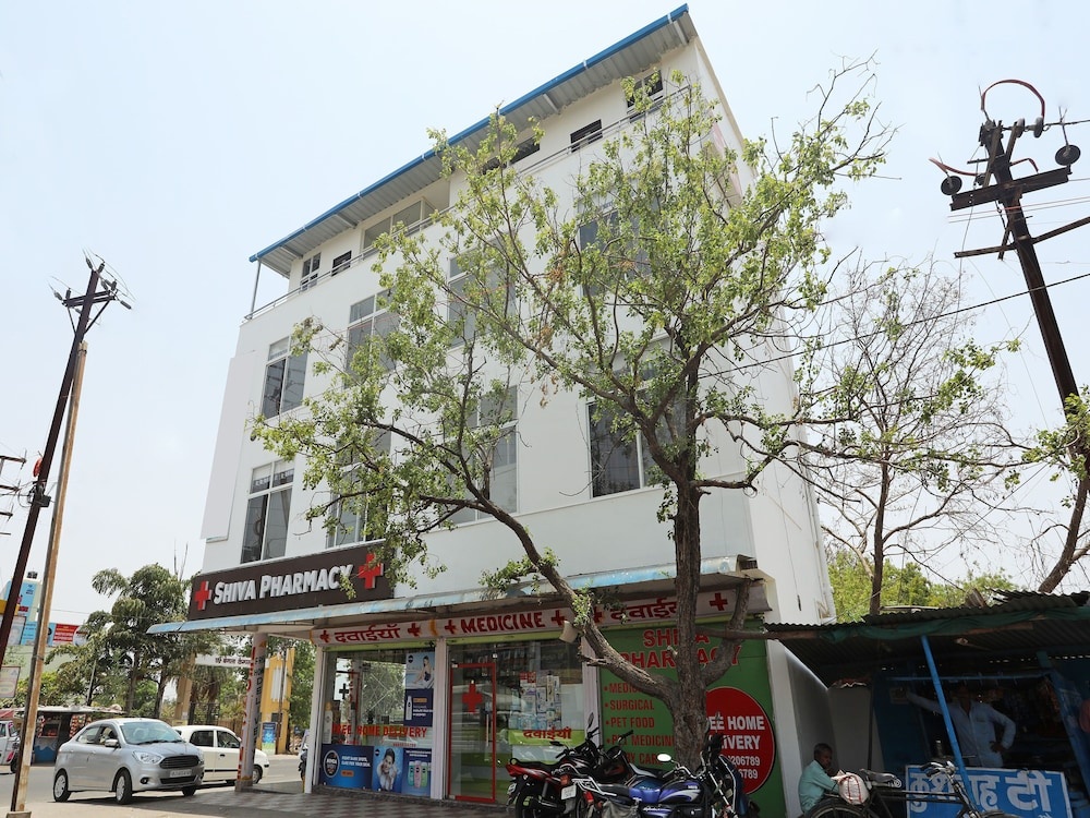 OYO 14578 Green Square