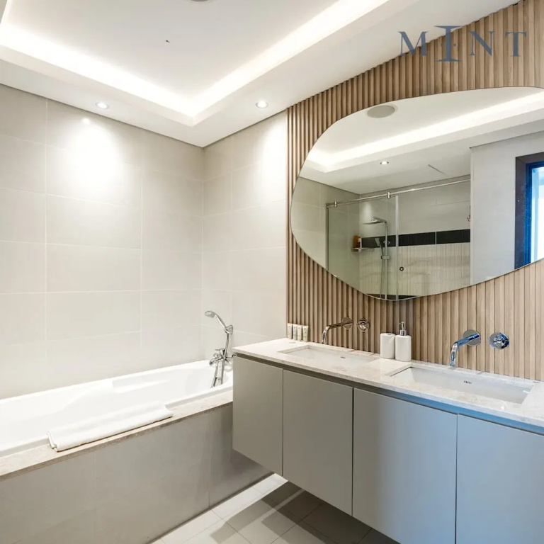Spacious 3BR w Beach Access at the Palm