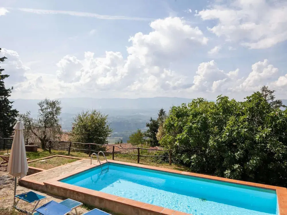Apartment Tuscany near Pratomagno Mountain