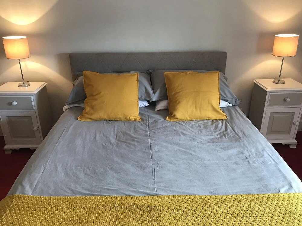 Drewe Arms Bunk Rooms & Church Cottage