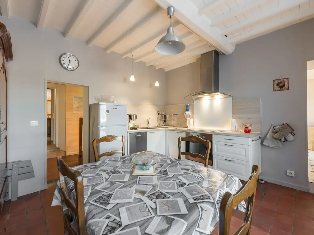 Simplistic Holiday Home in St-Laurent-sur-Mer with Terrace