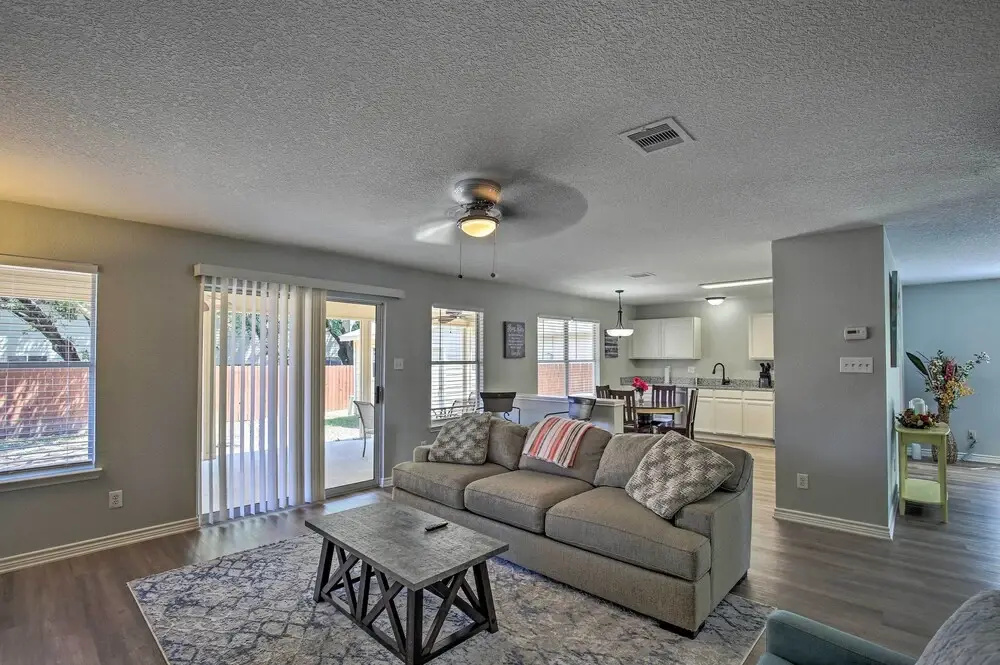 Spacious San Antonio Home ~ 9 Miles to Usta!