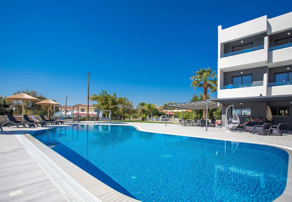 Madison Boutique, Faliraki