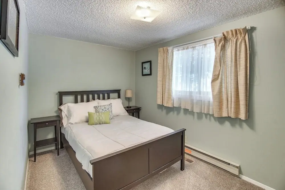 Private Yard, Walk to River: Buena Vista Retreat!