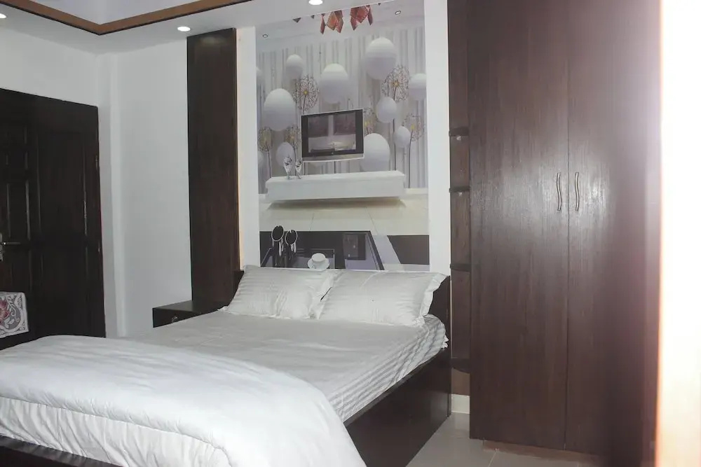 Khairul International Hotel Pabna
