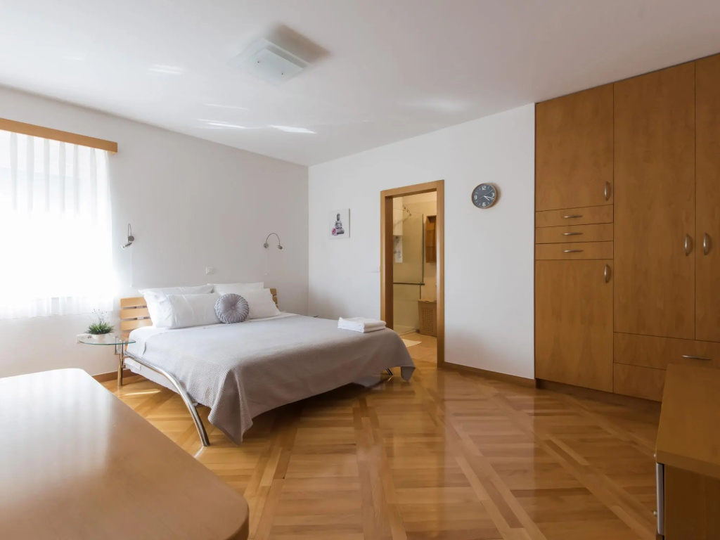 Seaside Villa in Zadar with swimming pool