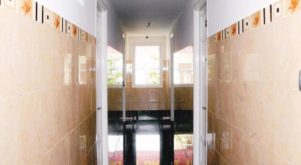 HOANG THANH THUY AIRPORT HOTEL 2 - Gần Ẩm Thực Đêm Chợ Hoàng Hoa Thám