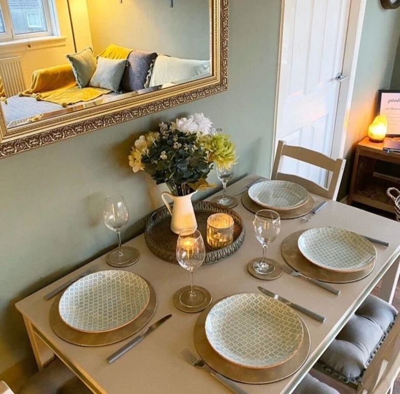 17G Regent Place