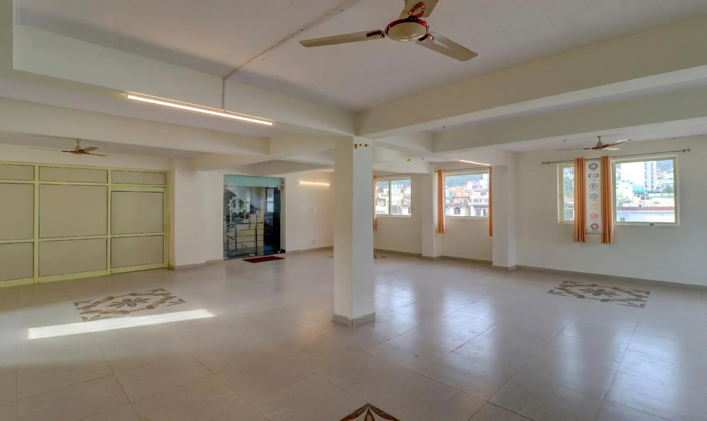 Itsy Hotels NV, Tapovan