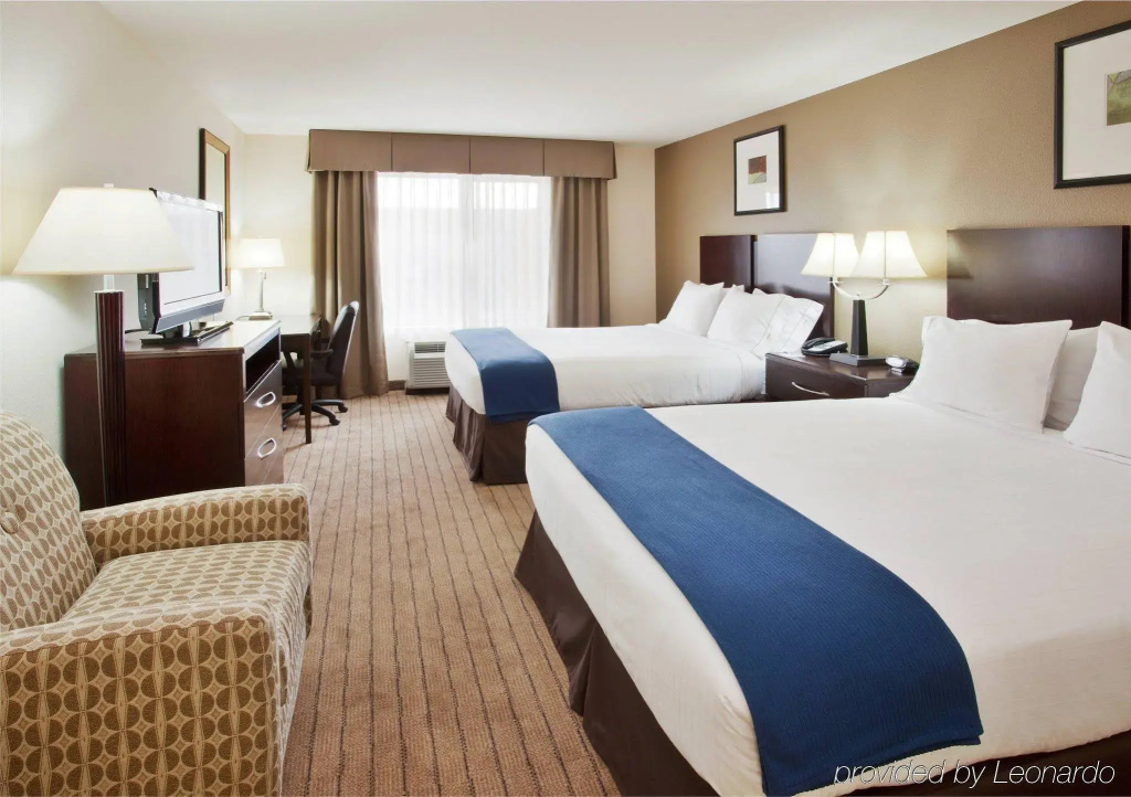 Holiday Inn Express & Suites Merced - Yosemite Natl Pk Area by IHG