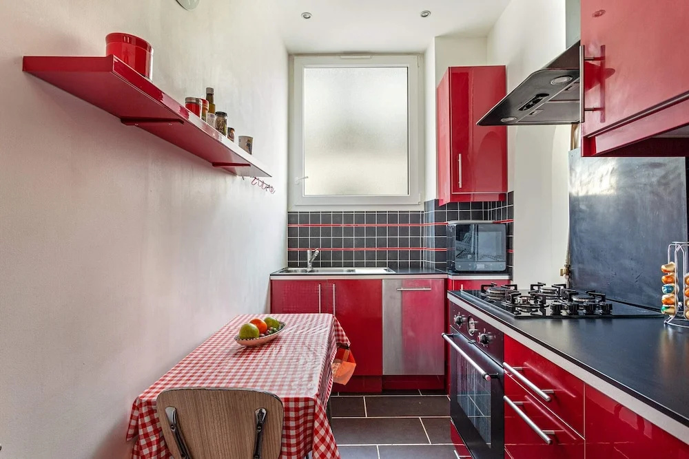 Stunning 1bdr flat in Paris 11th by GuestReady