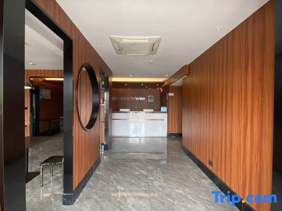 Yo Yo Pinke Hotel