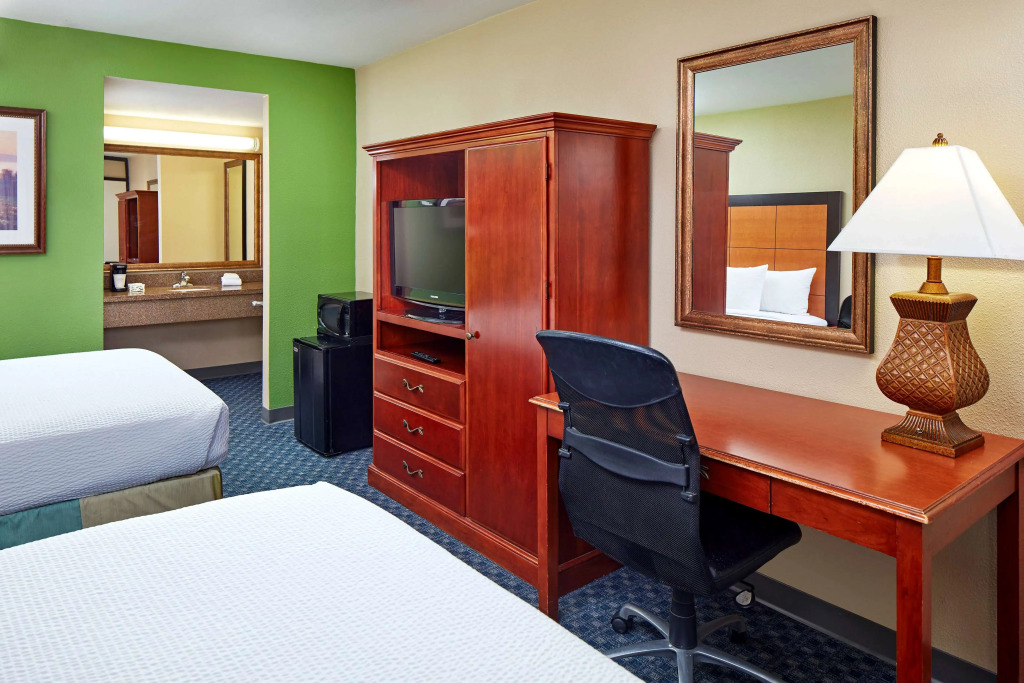 La Quinta by Wyndham Thousand Oaks-Newbury Park