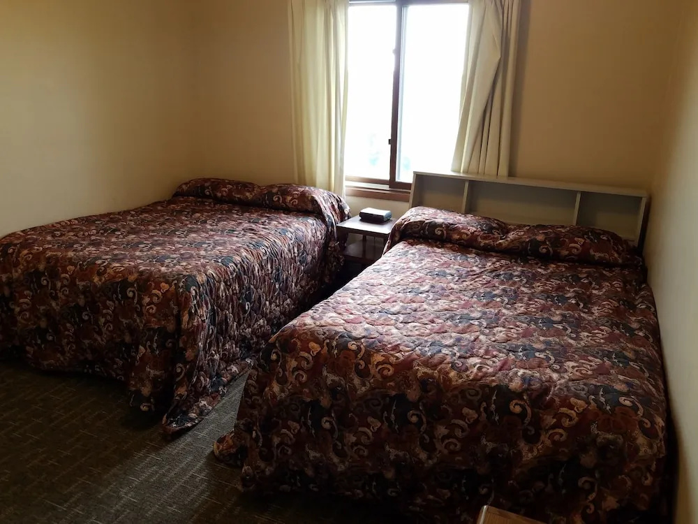 The Pekin Lodge